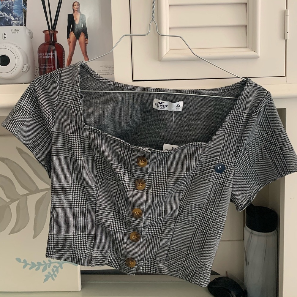 Plaid button crop top